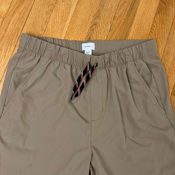 Old Navy 18 Husky Shorts - Picture 2 of 7